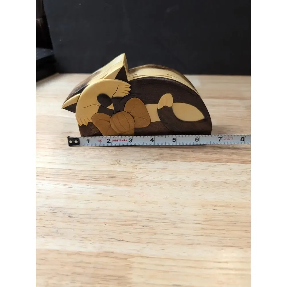 Sleeping Kitten CARVER DANS handcrafted Cat‎ Solid Wood Puzzle Trinket Box